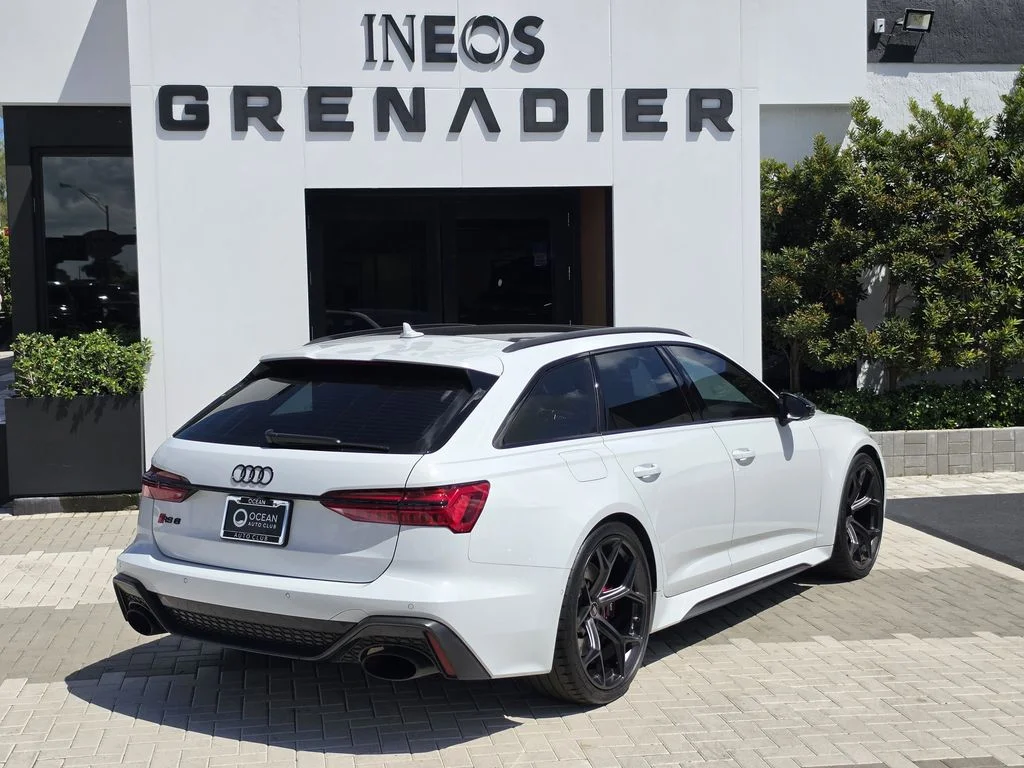 Used 2025 Glacier White Metallic Audi 4.0T image 4
