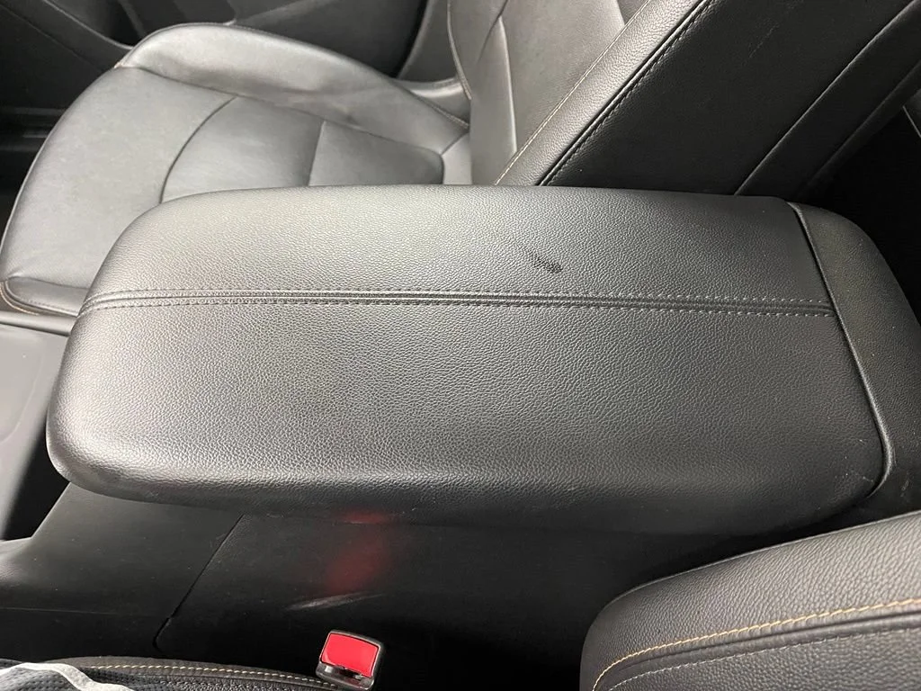 Used 2020 SILVER ICE METALLIC Chevrolet Premier image 29