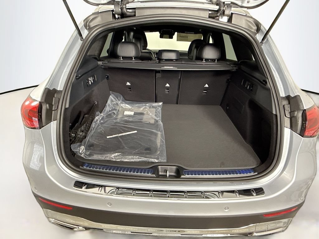 New 2026 Cirrus Silver Metallic Mercedes-Benz GLC 300 image 57