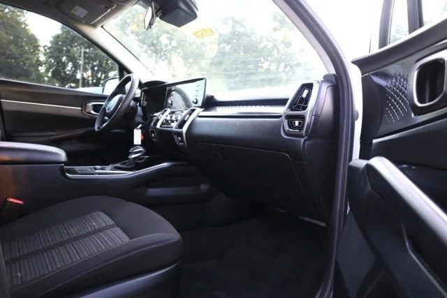 Used 2023 White Kia LX image 38