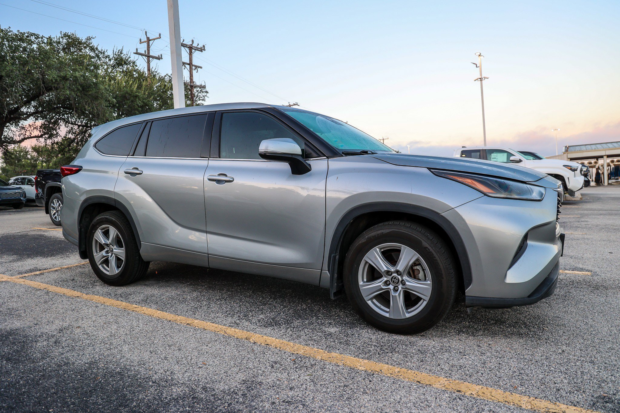 Used 2021 Silver Toyota L image 6