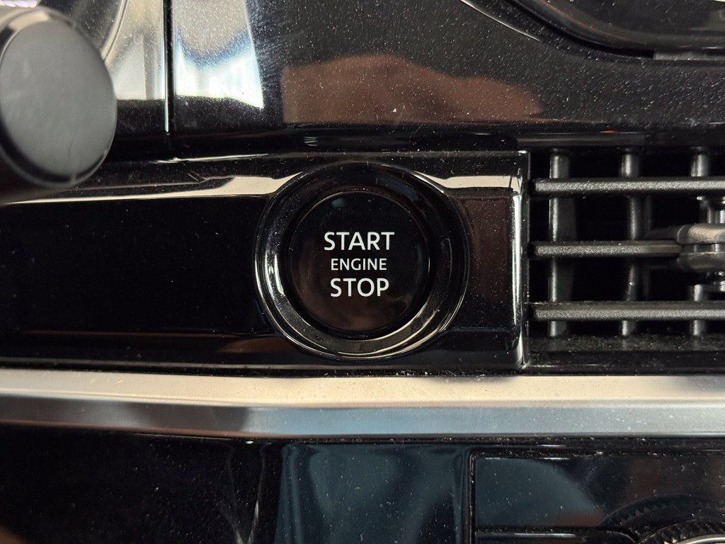 Used 2025 Gray Nissan SV image 37