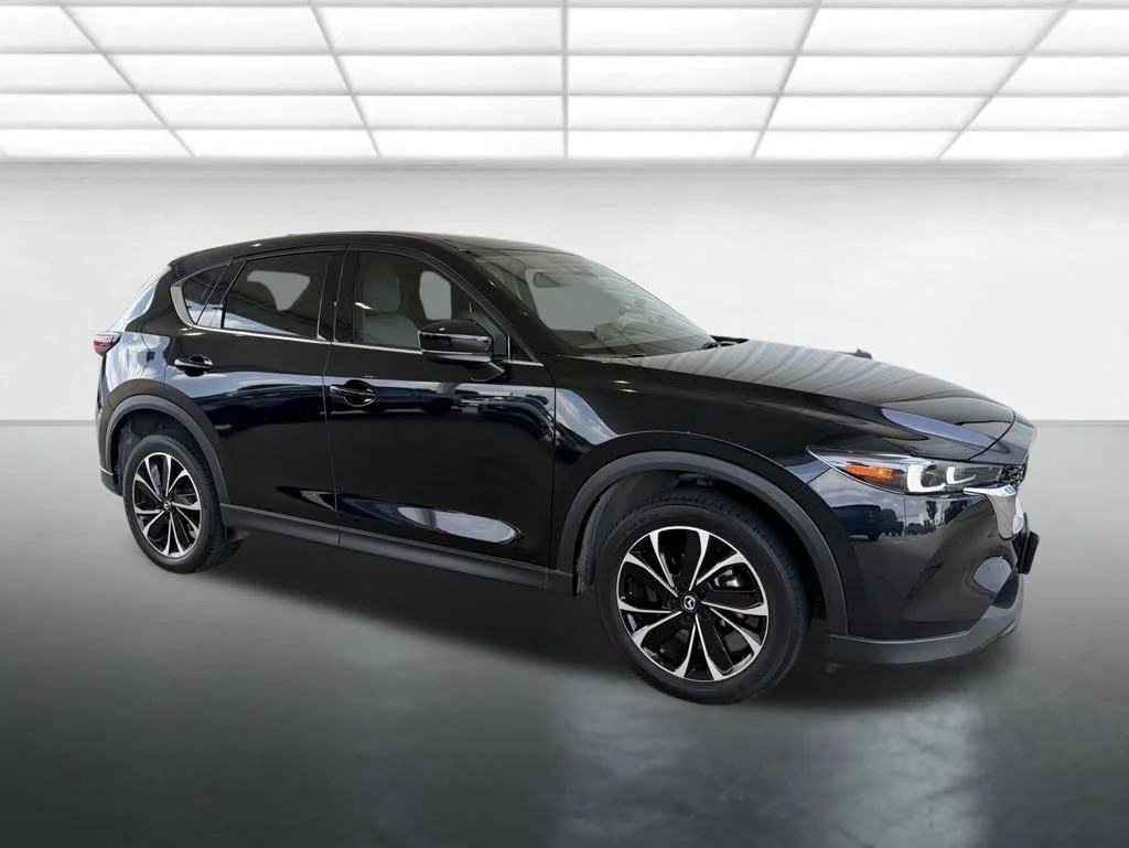 2023 Mazda CX-5 S Premium Plus package Auto AWD's photo