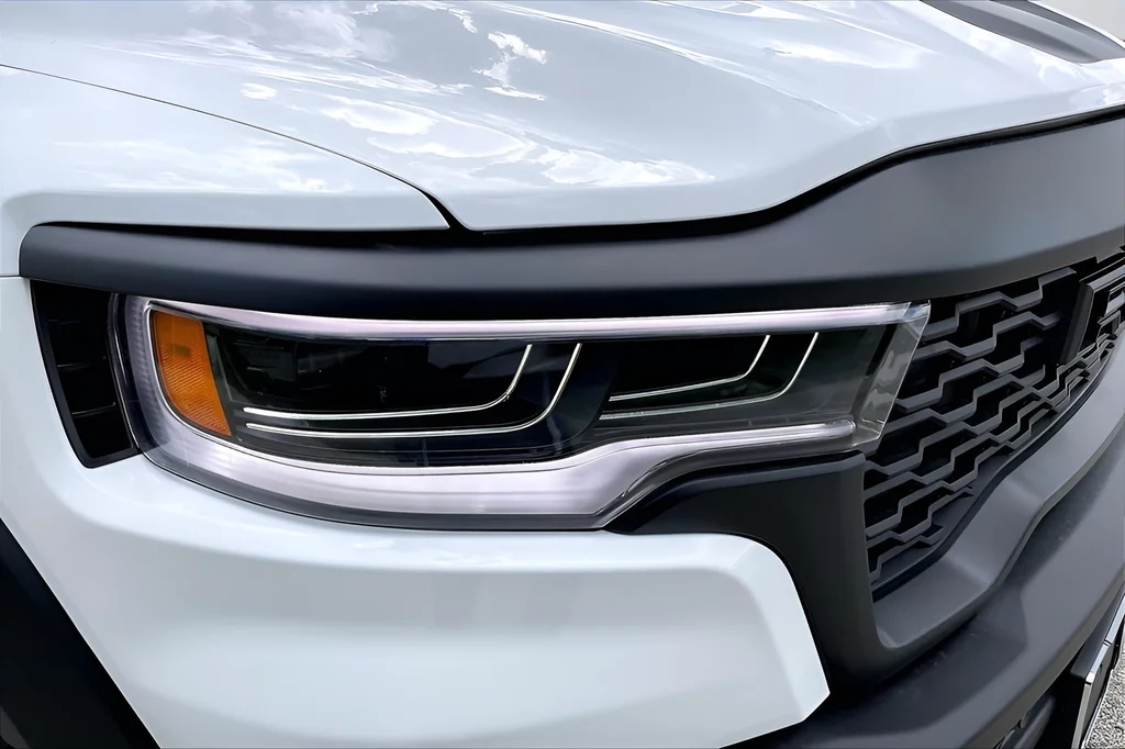 New 2026 Bright White Clear-Coat Exterior Paint RAM RHO image 17