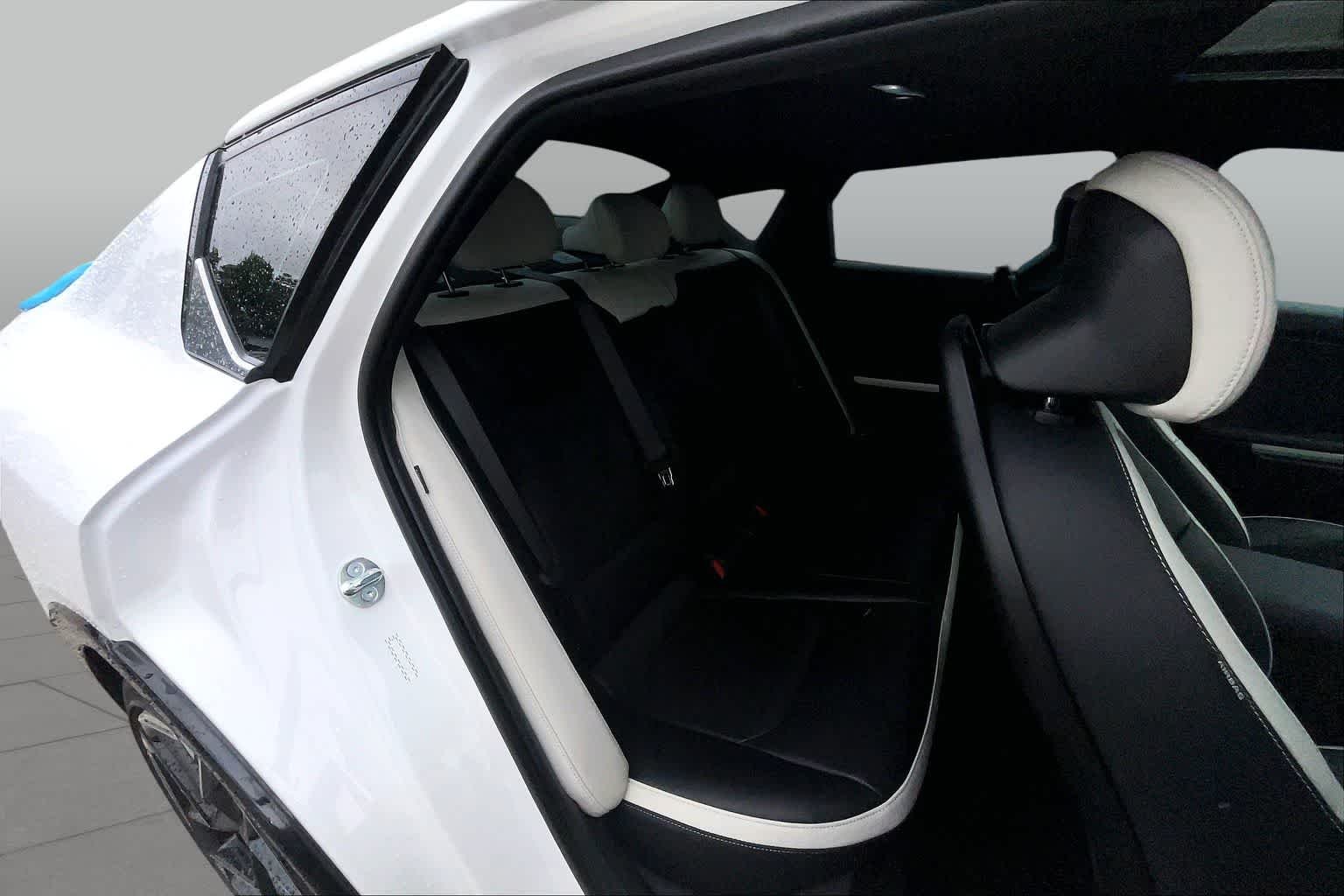 Used 2025 Snow White Pearl Kia GT-Line image 20
