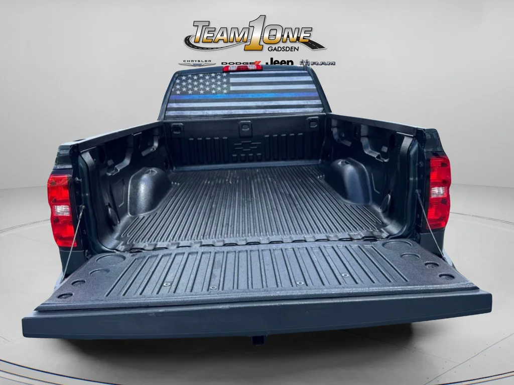 Used 2017 Graphite Metallic Chevrolet LT image 33