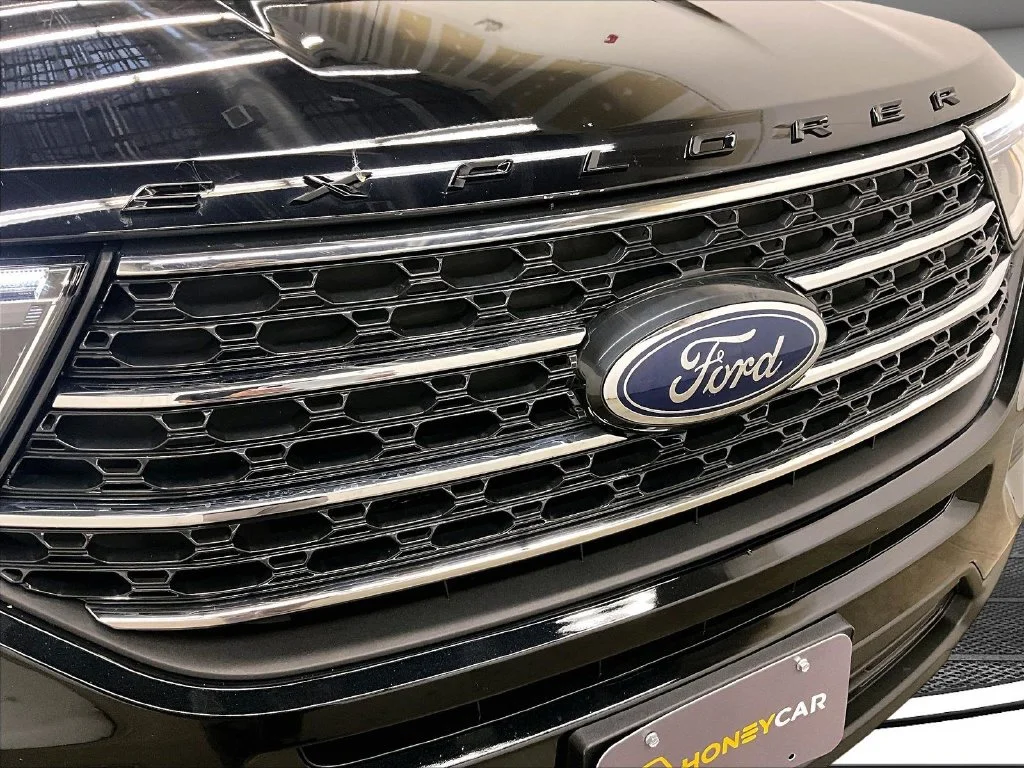Used 2021 Black Ford XLT image 32