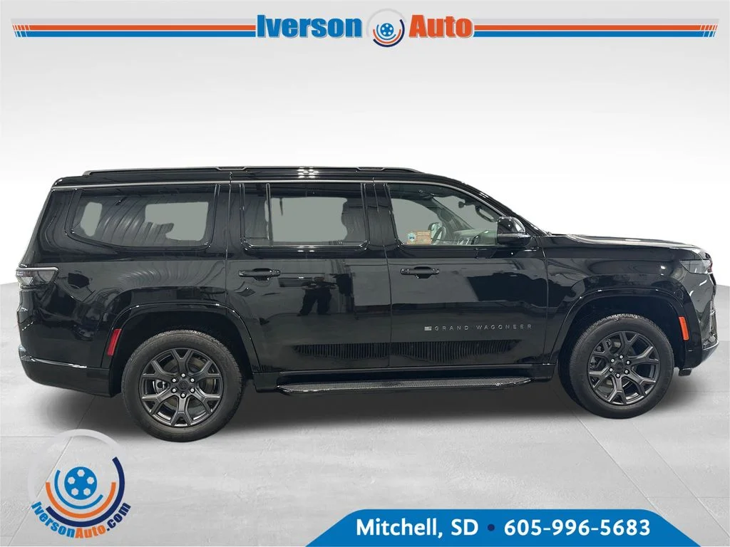New 2026 High Gloss Black Exterior Paint Jeep Limited Altitude image 9