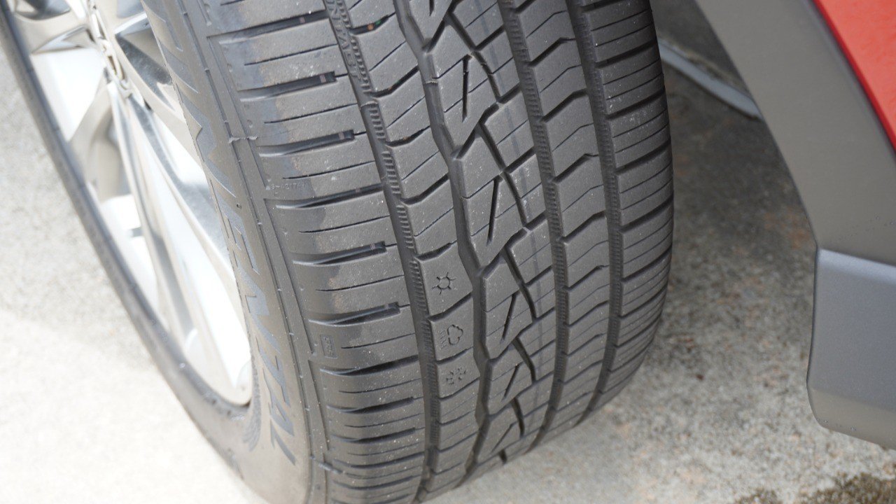 Used 2017 Red Toyota Limited image 12