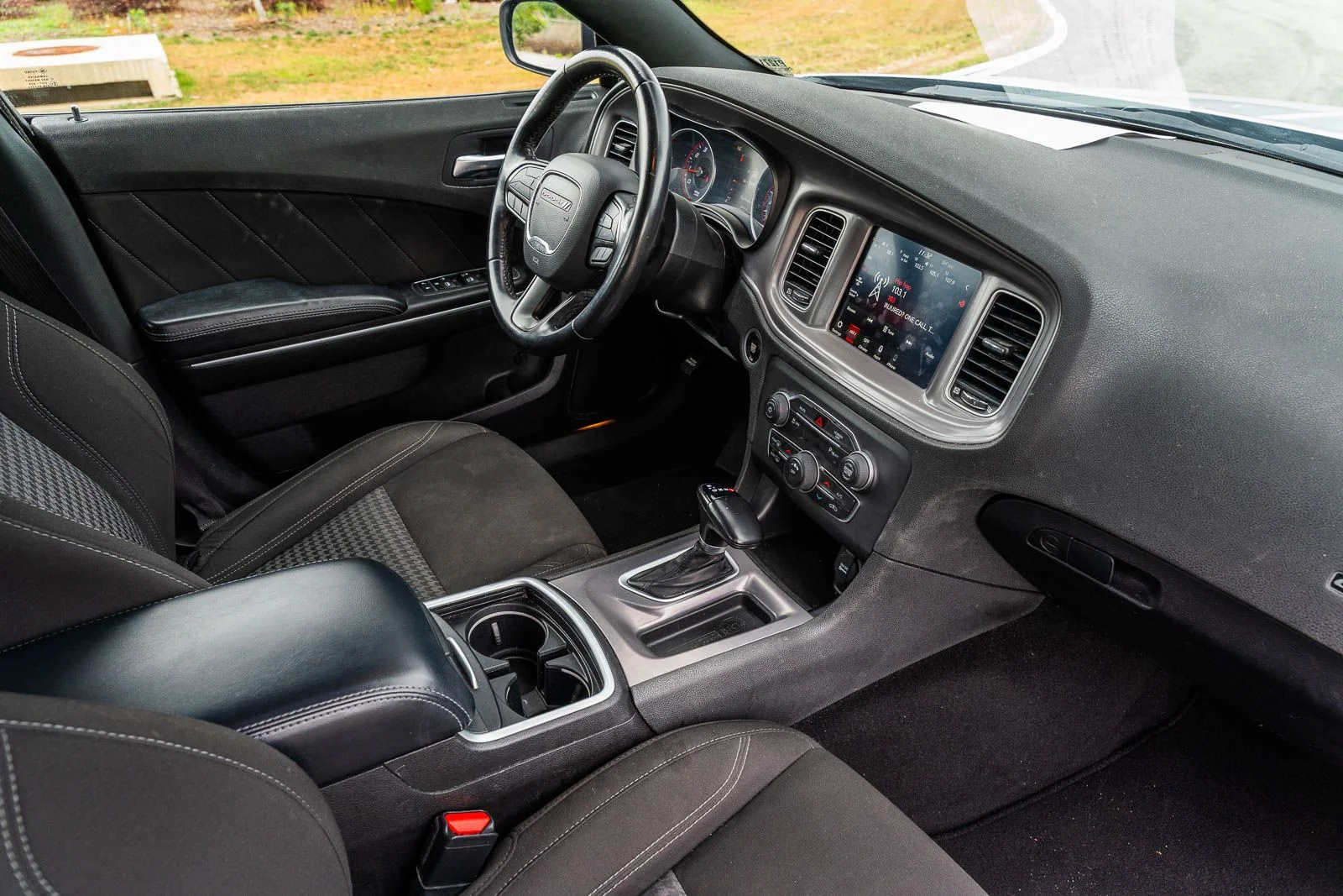 Used 2023 Silver Dodge SXT image 11