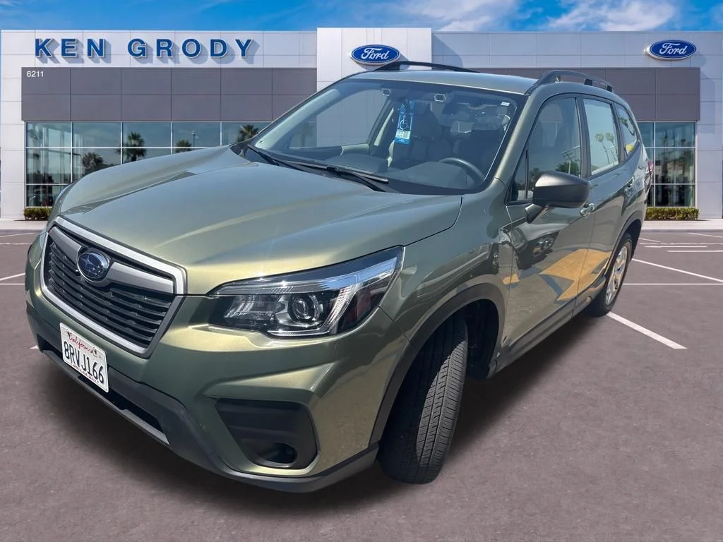Used 2020 Green Subaru Base image 12