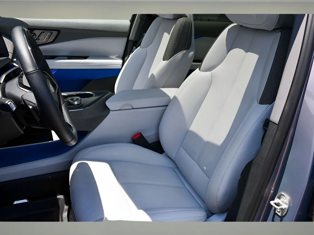 2026 Cadillac OPTIQ Luxury - Photo 13