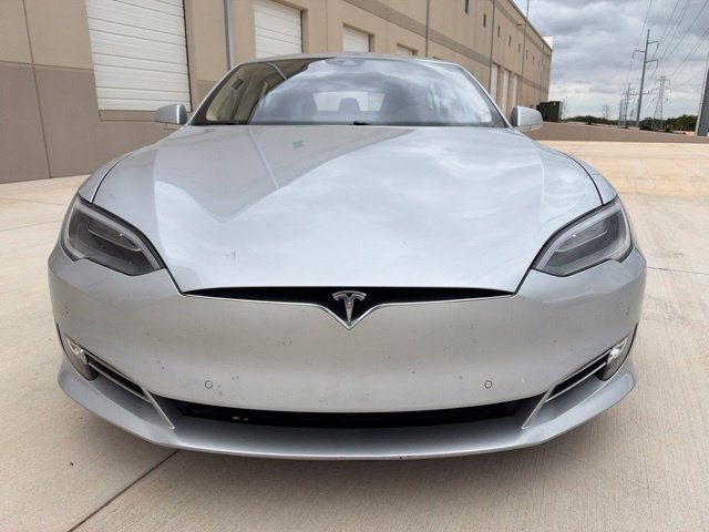 Used 2016 Silver Tesla P100D image 2