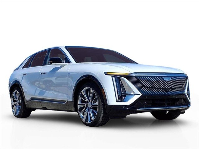 2025 Cadillac LYRIQ Luxury 3