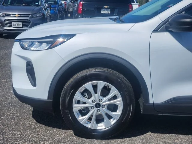 Used 2025 Space Silver Ford Active image 8