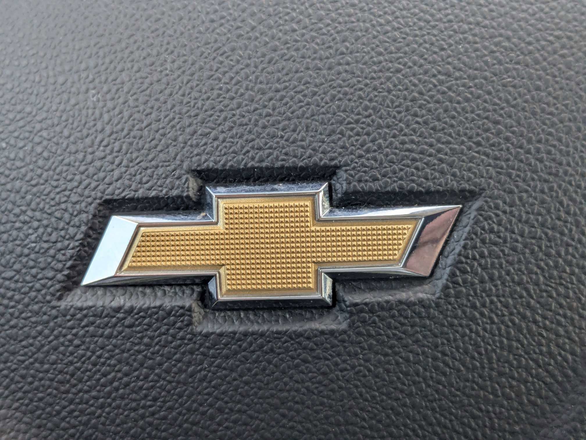 Used 2025 Sterling Gray Metallic Chevrolet LT image 32