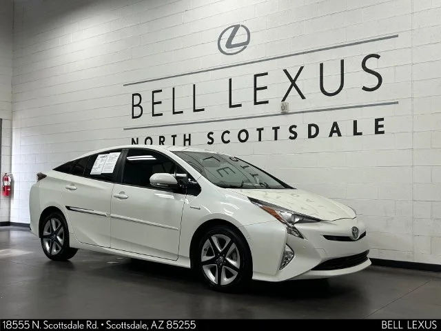 Used 2018 White Toyota Four Touring image 2