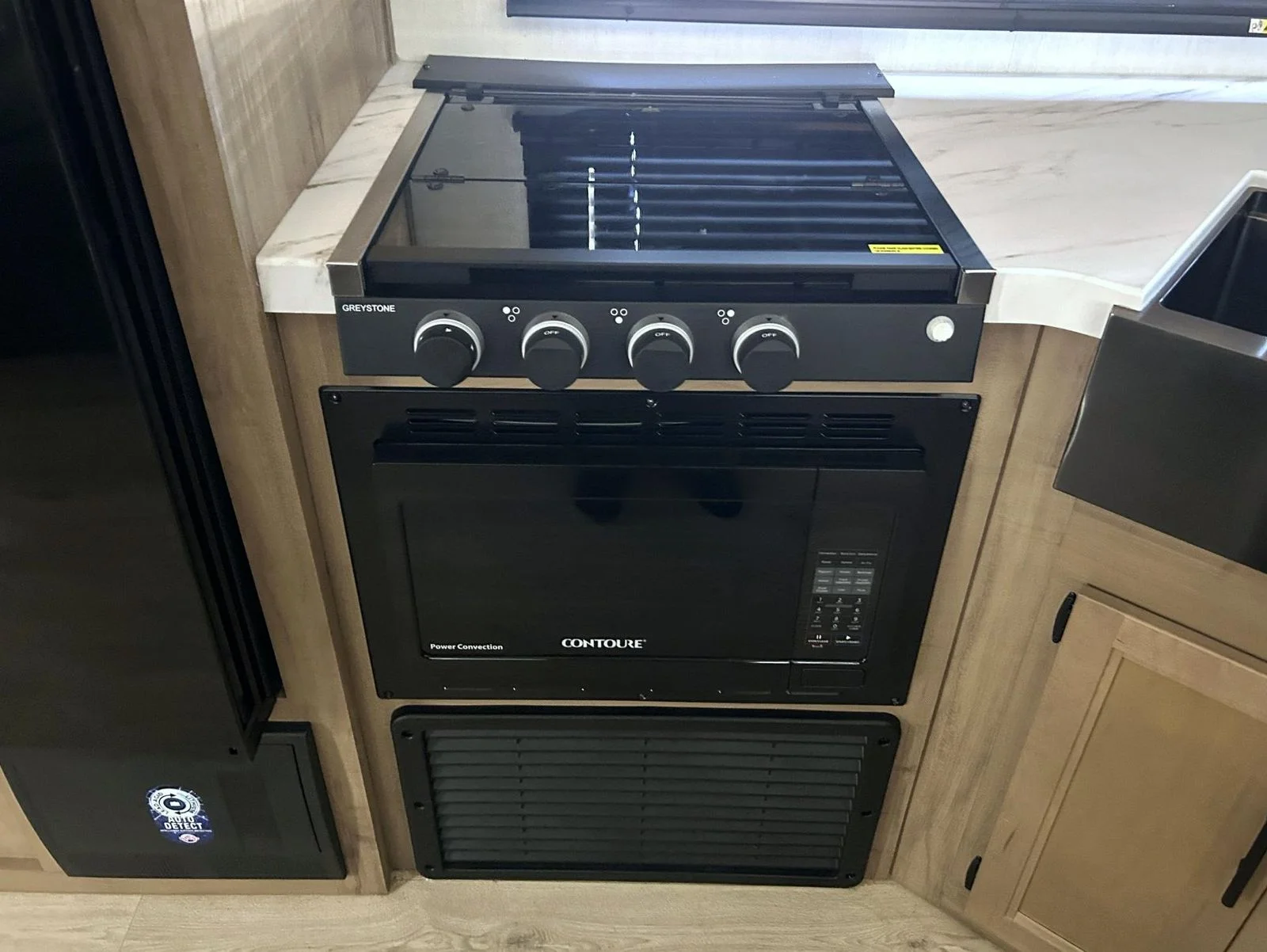 Used 2025 White Forest River Patriot Edition image 14