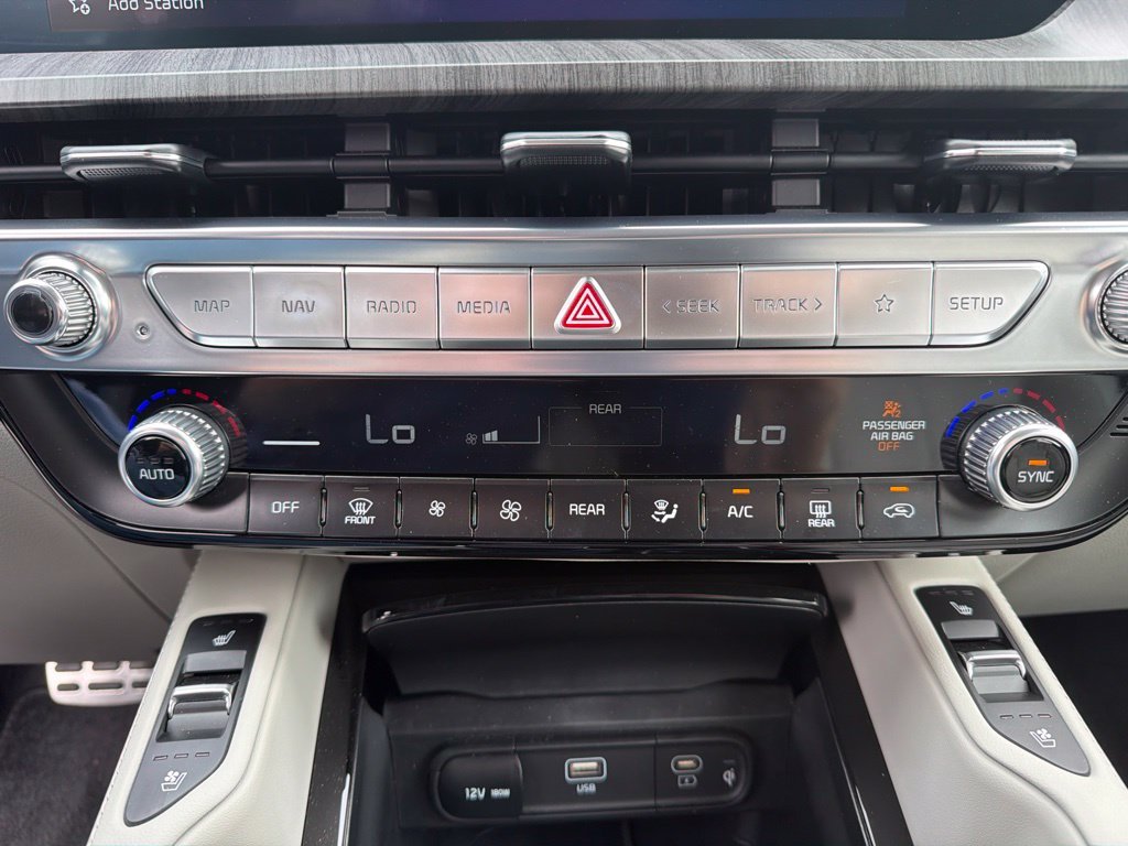 Certified Used 2024 Midnight Lake Blue Kia SX image 15