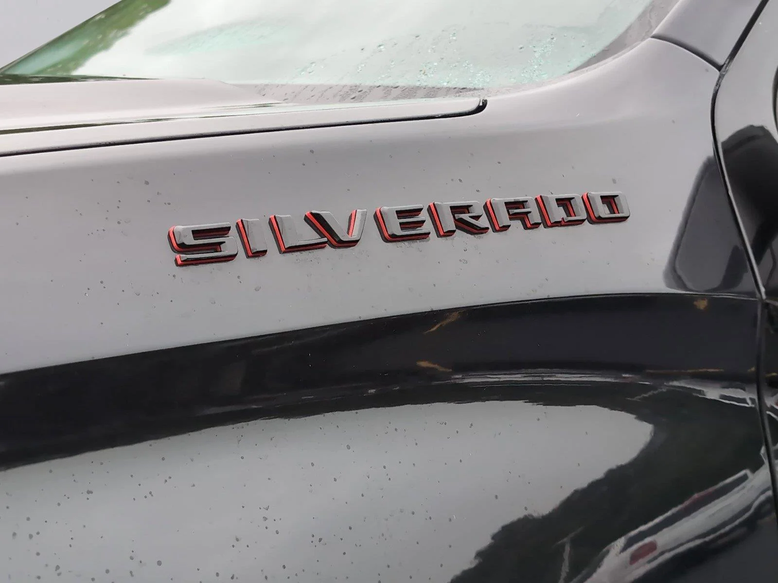 Used 2022 Black Chevrolet RST image 33