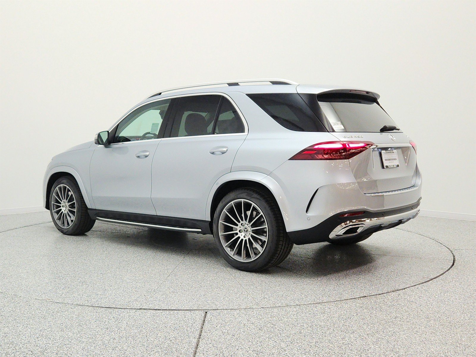 New 2026 Cirrus Silver Metallic Mercedes-Benz GLE 450 4MATIC® SUV image 37