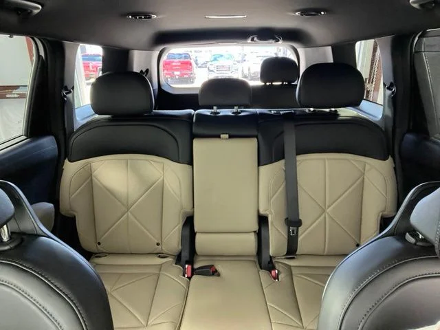 New 2027 White Kia EX image 26