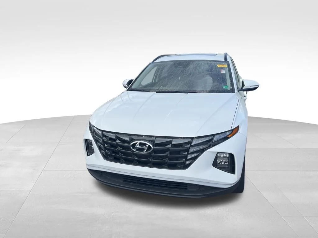 Used 2023 White Hyundai SEL image 8