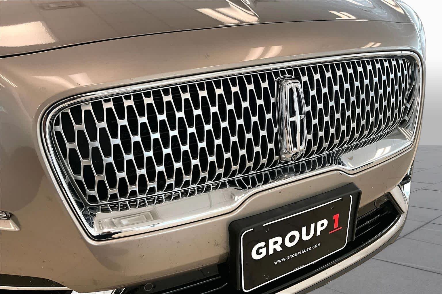 Used 2019 Iced Mocha Premium Colorant Lincoln Reserve image 28
