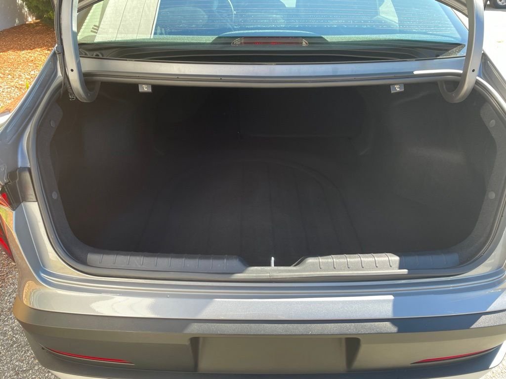 Used 2025 Gray Kia LXS image 7