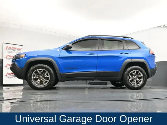Used 2019 Blue Jeep Trailhawk image 23