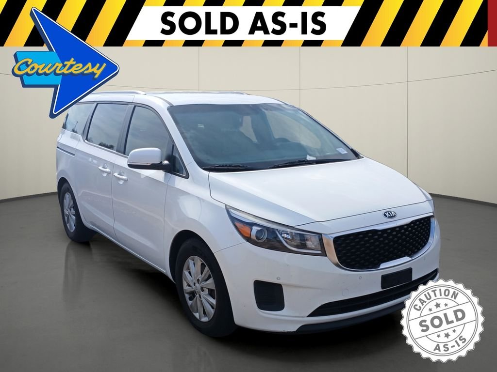 Used 2017 White Kia LX image 1