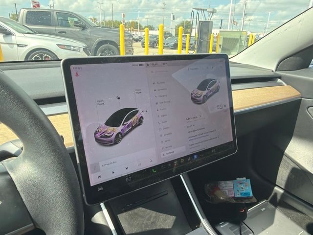 Used 2020 White Tesla Standard Range Plus image 9