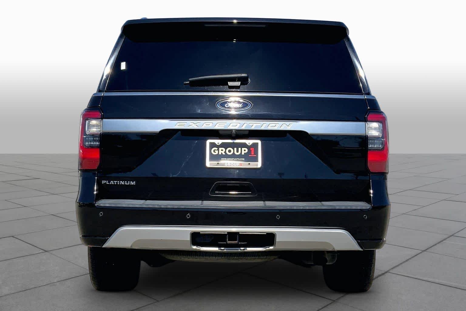 Used 2019 Agate Black Metallic Ford Platinum image 9