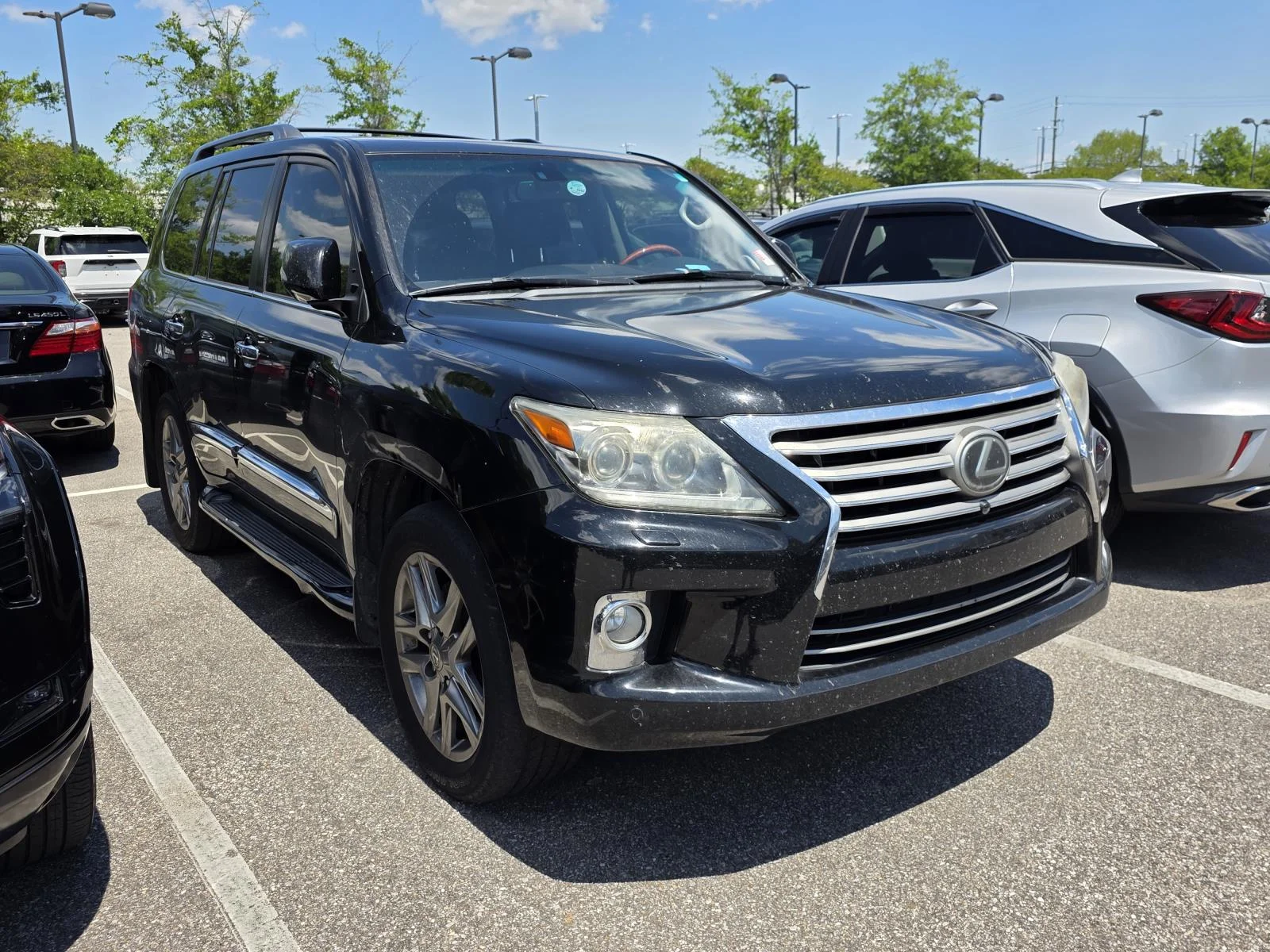 2013 Lexus LX 600 570's photo