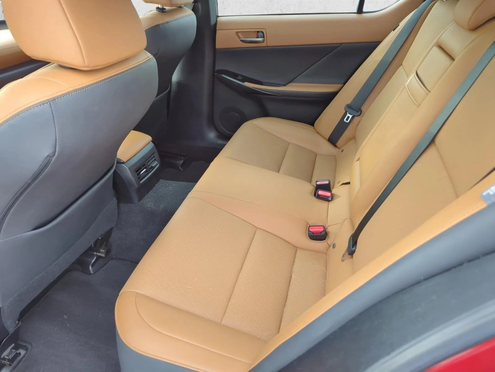 Used 2024 Infrared Lexus IS 350 F SPORT Design image 8