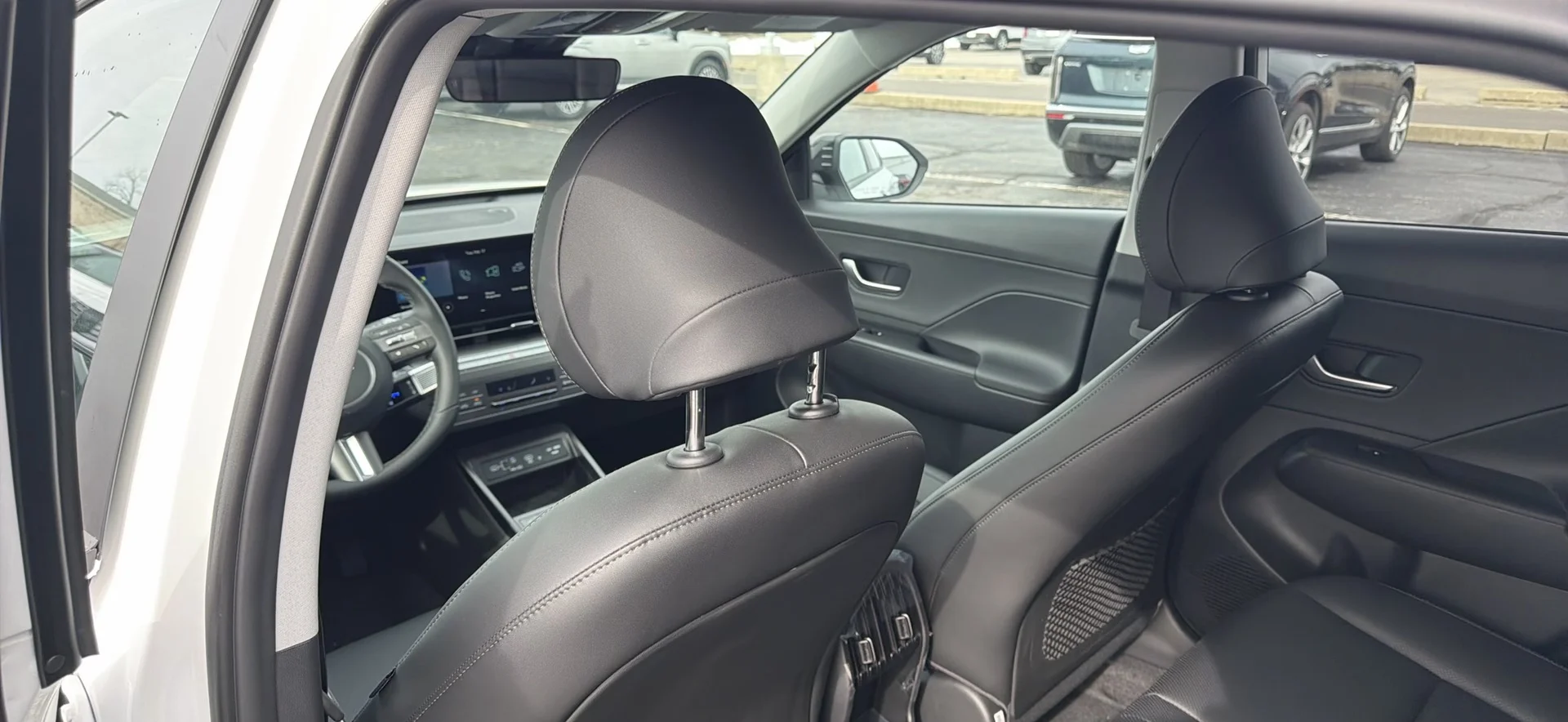 New 2026 Atlas White Hyundai SEL Premium image 13