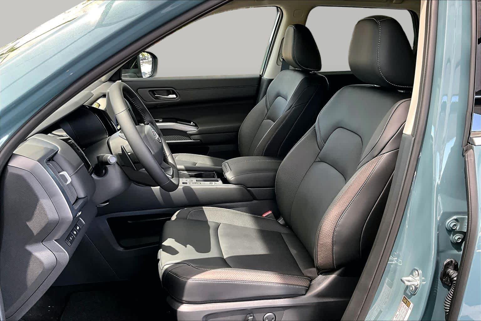 New 2026 Baltic Teal Nissan SL image 9
