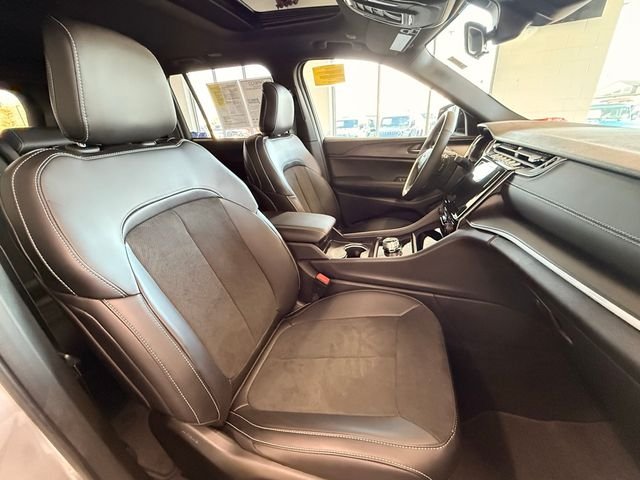 2025 Jeep Grand Cherokee Altitude - Photo 16
