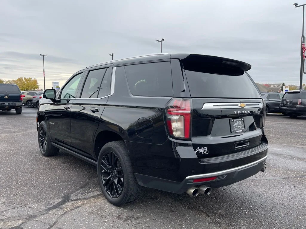 Used 2021  Chevrolet High Country image 7