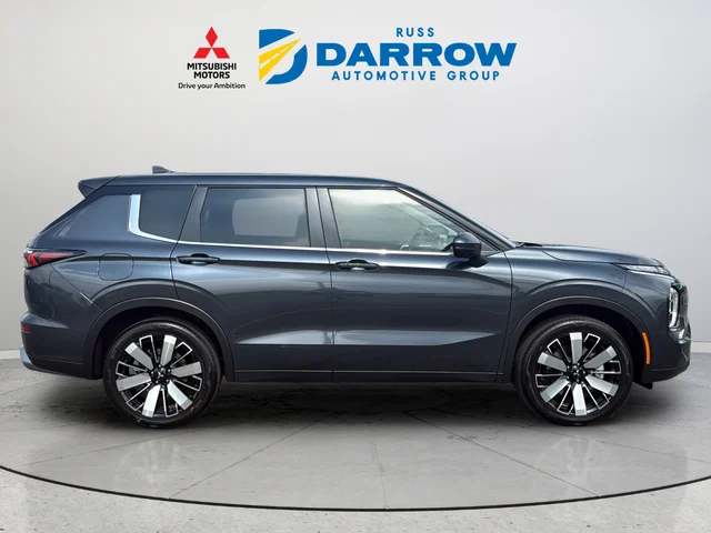 New 2026 Gray Mitsubishi SE image 6