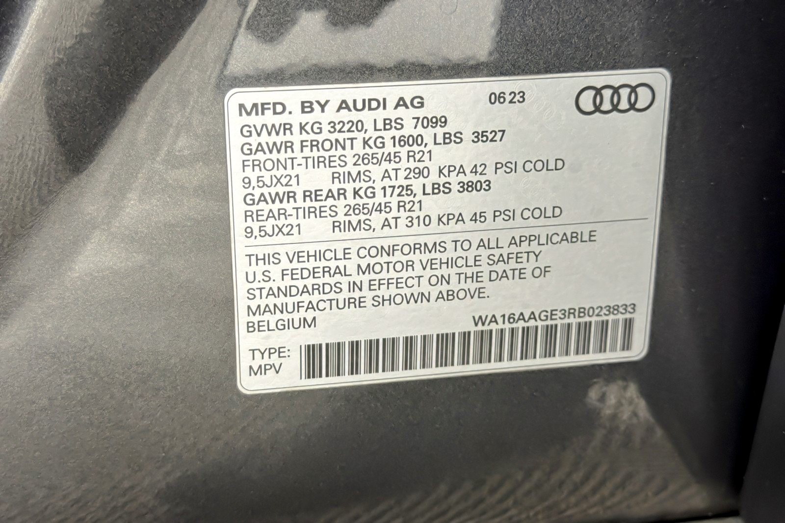 Used 2024 Daytona Gray Pearl Effect Audi Prestige quattro image 27