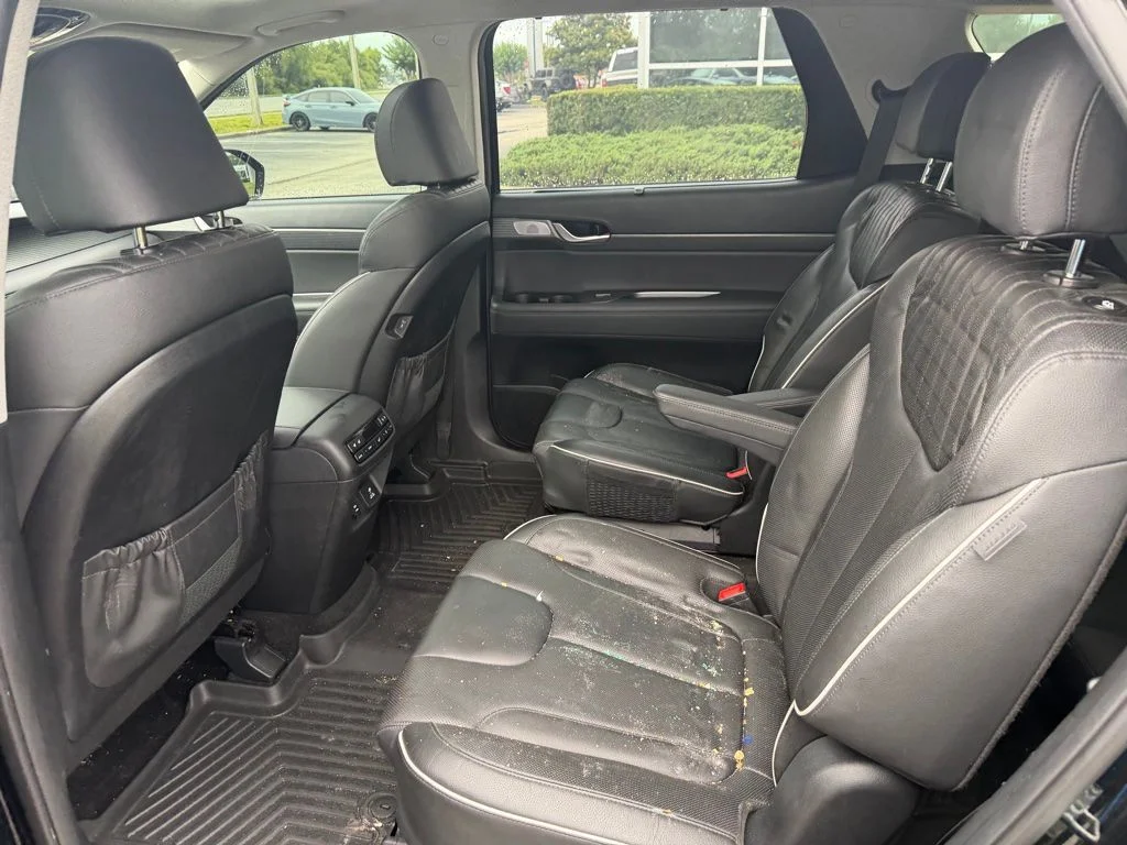 Used 2023 Black Hyundai Limited image 6