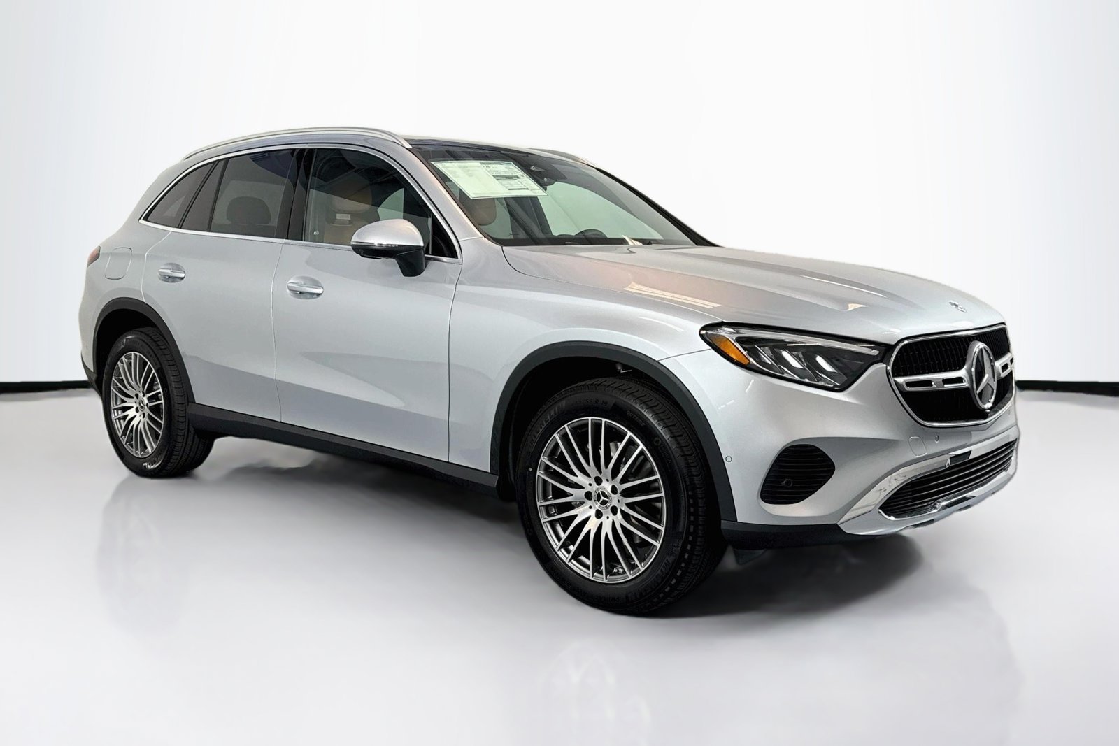New 2026 Cirrus Silver Metallic Mercedes-Benz GLC 300 image 3