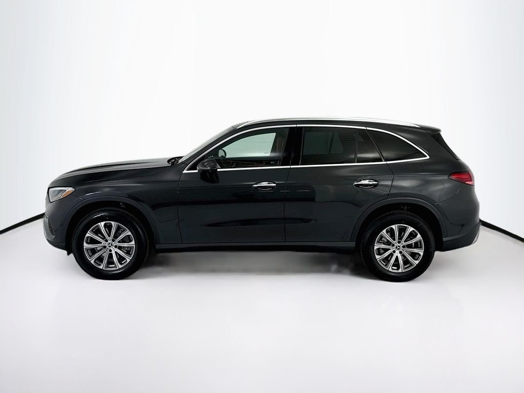 New 2027 Graphite Grey Metallic Mercedes-Benz GLC 300 image 8