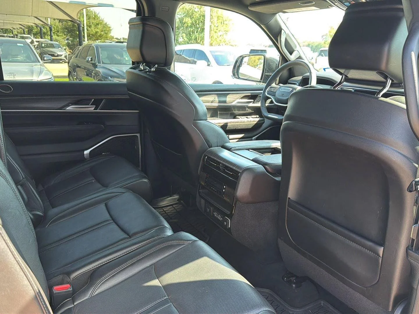 Used 2024 Bright White Clearcoat Jeep Series II image 9