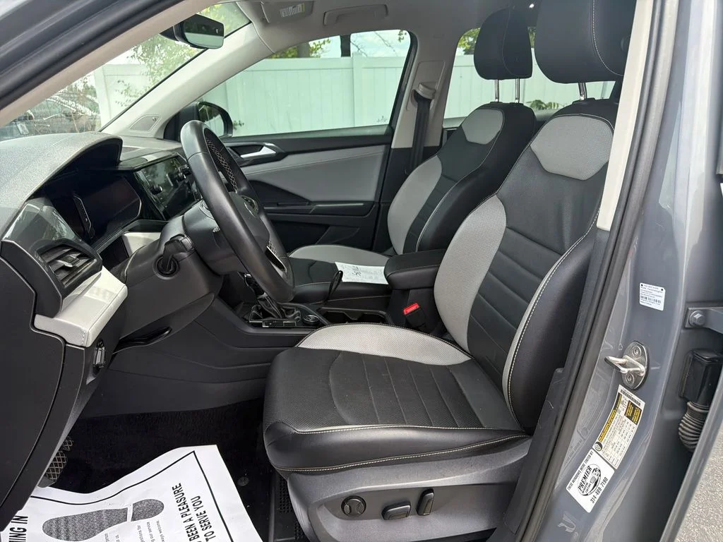 Used 2022 Gray Volkswagen 1.5T SEL image 10