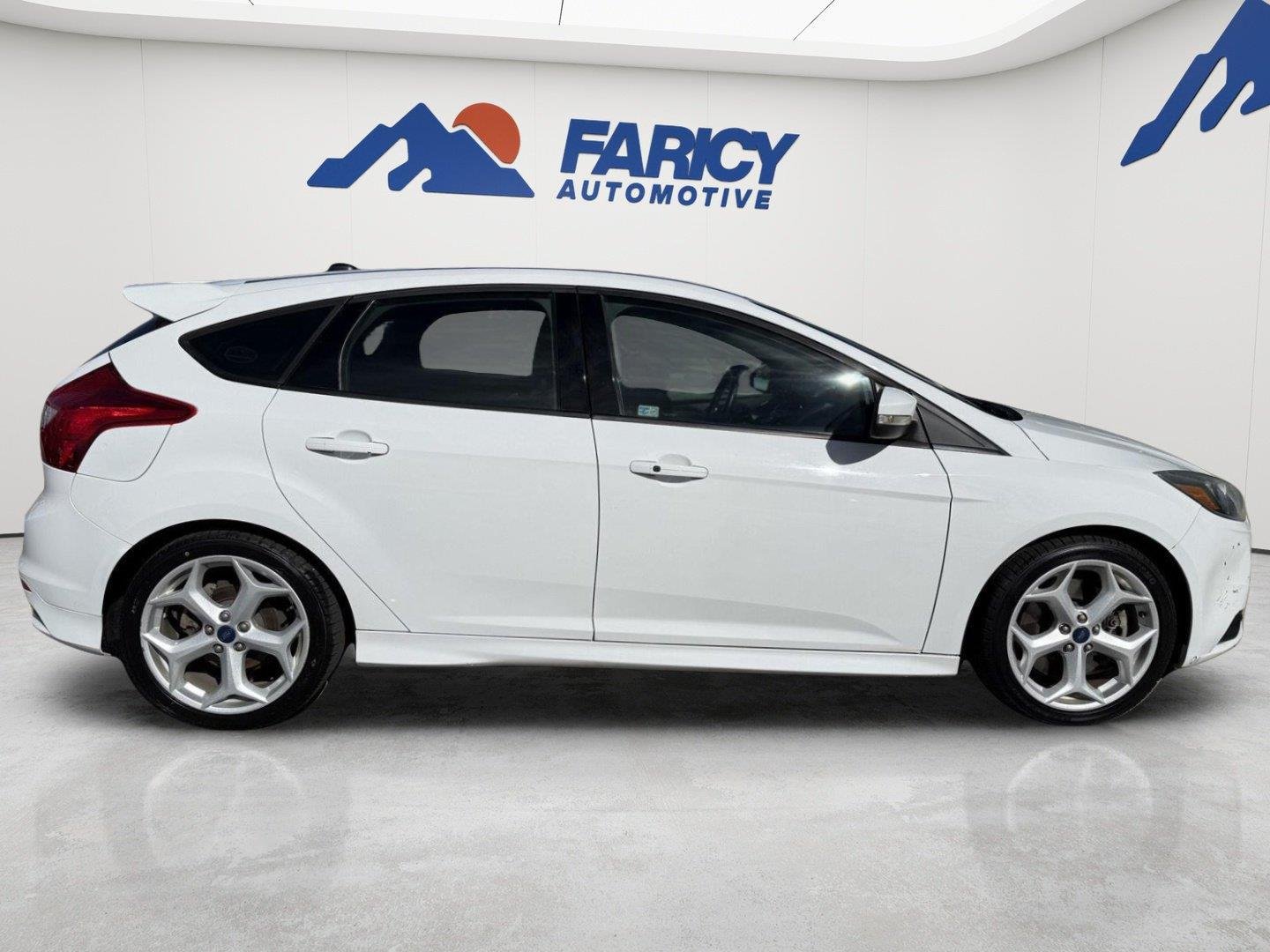 Used 2014 Oxford White Ford ST image 7