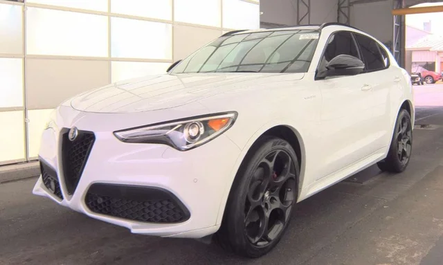 2023 Alfa Romeo Stelvio Veloce