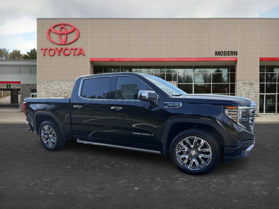 Used 2023 Onyx Black GMC Denali image 3