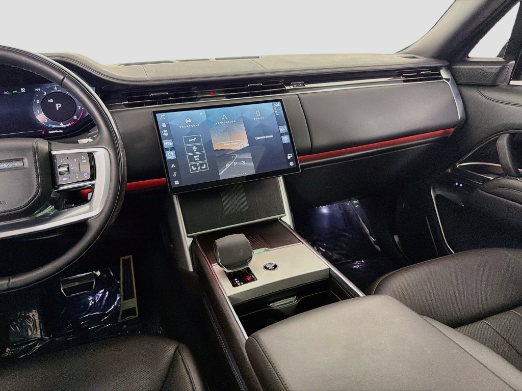 Used 2025 Black Land Rover Autobiography image 25